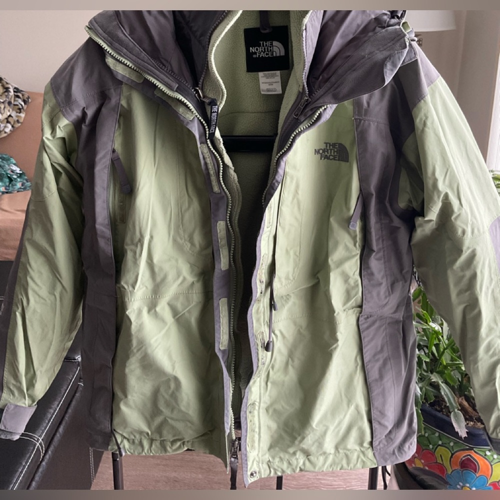 North Face 2pc vintage women’s jacket. Summit series Gortex XCR Mountain Parka
